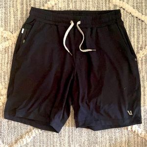 Vuori Ponto shorts (Medium)